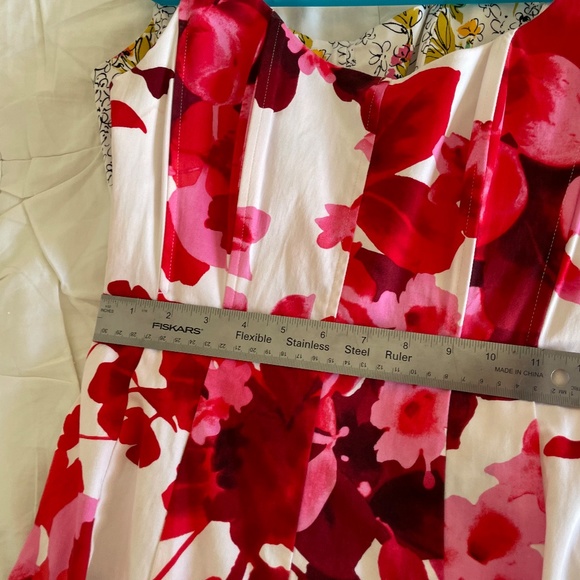 Nine West Red and Pink Floral Fit and Flare Dress Size 2 π·πΊπ· - Picture 8 of 13